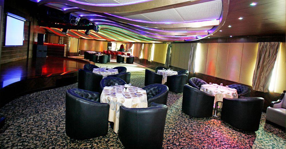 Oh Biz Premier At Leonia Otel Haydarabad Dış mekan fotoğraf