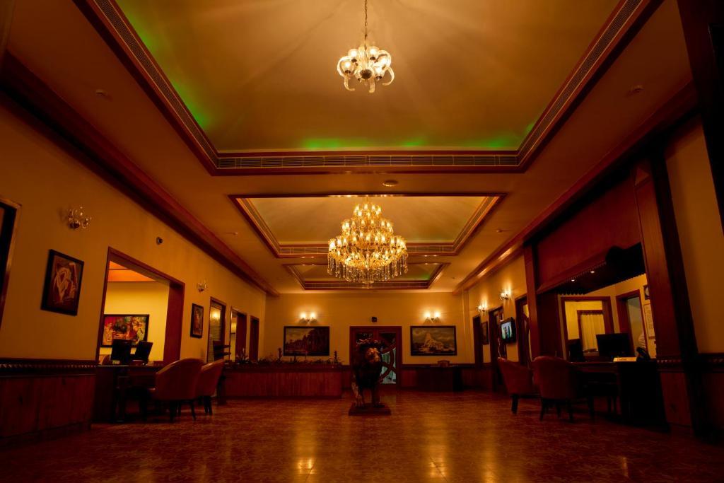 Oh Biz Premier At Leonia Otel Haydarabad Dış mekan fotoğraf